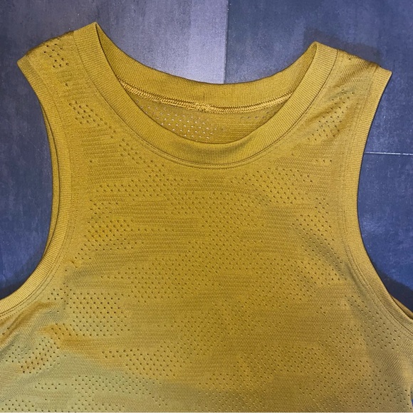 Lululemon Train to Be Tank Top Gold Spice Camo 0 - Picture 4 of 7